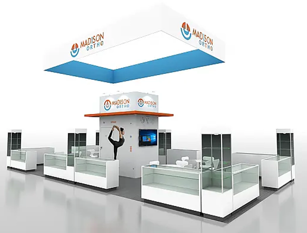 Modern 20x40 booth with marketing visuals