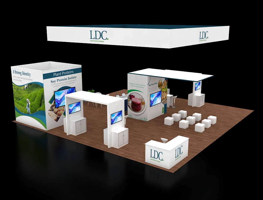 40x40 trade booth with open lounge area