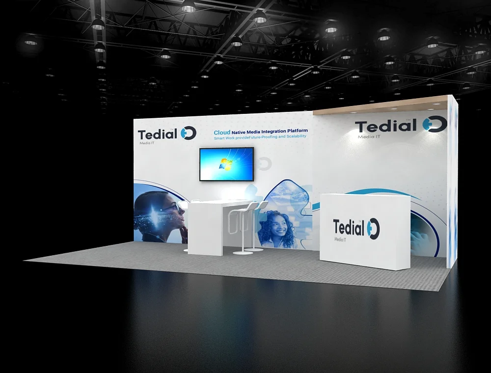 10x20 trade show booth with curved back wall graphics